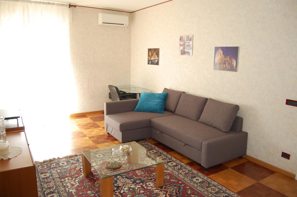 Casa Di Niky Lägenhet Sanremo Rum bild
